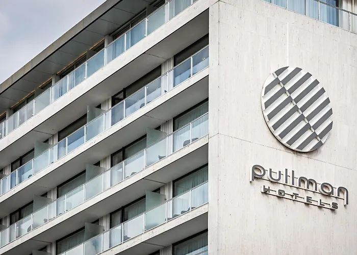 Hotel Pullman Paris Tour Eiffel